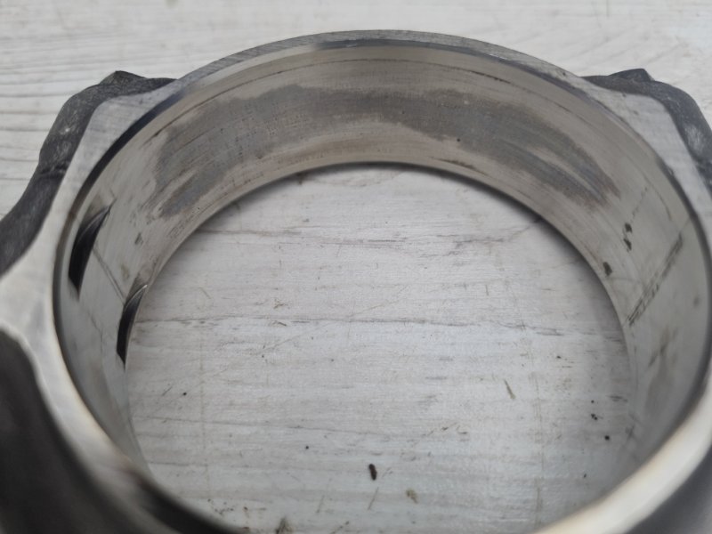 Поршень с шатуном Dodge Challenger LC ERB Поршень с шатуном Dodge Challenger LC ERB