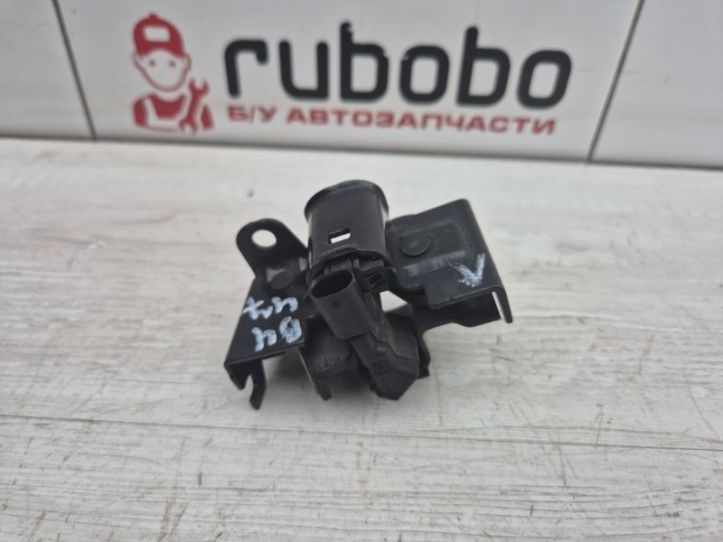 Замок капота Mercedes-Benz GL X164 273.963