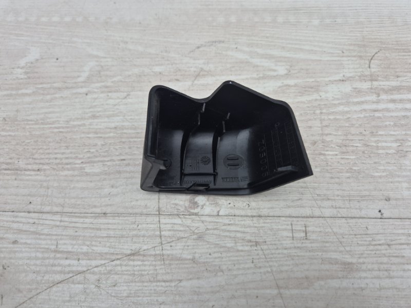 Накладка обшивки двери левая Mercedes-Benz Vito W447 622.951