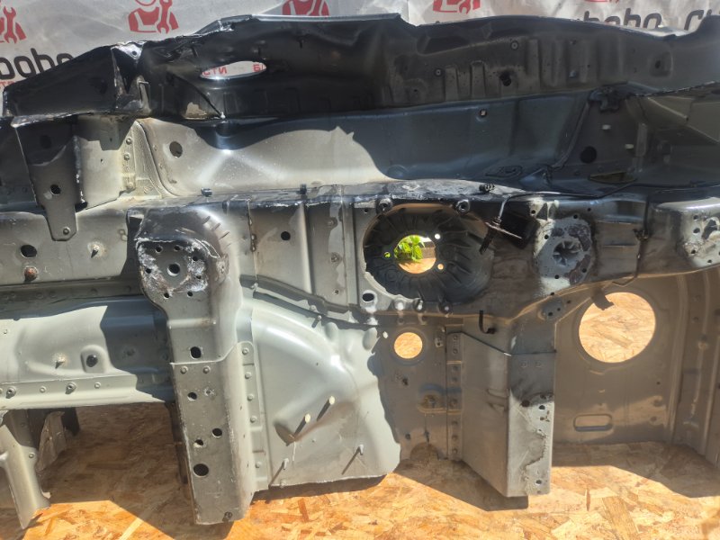 Крыло заднее правое Range Rover Sport 2013 L494 306DT