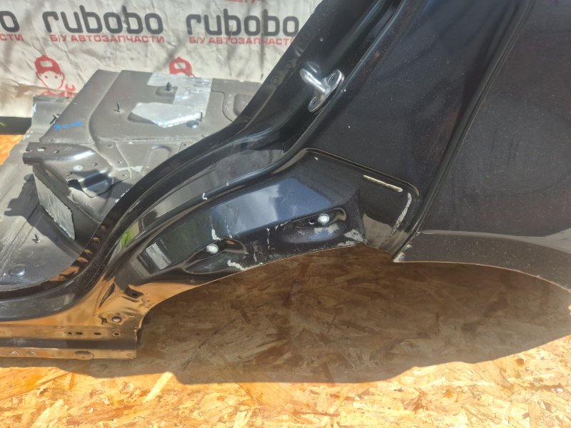 Крыло заднее левое Range Rover Sport 2013 L494 306DT