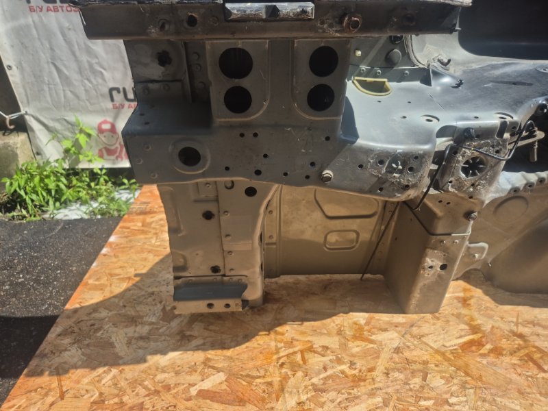 Крыло заднее левое Range Rover Sport 2013 L494 306DT