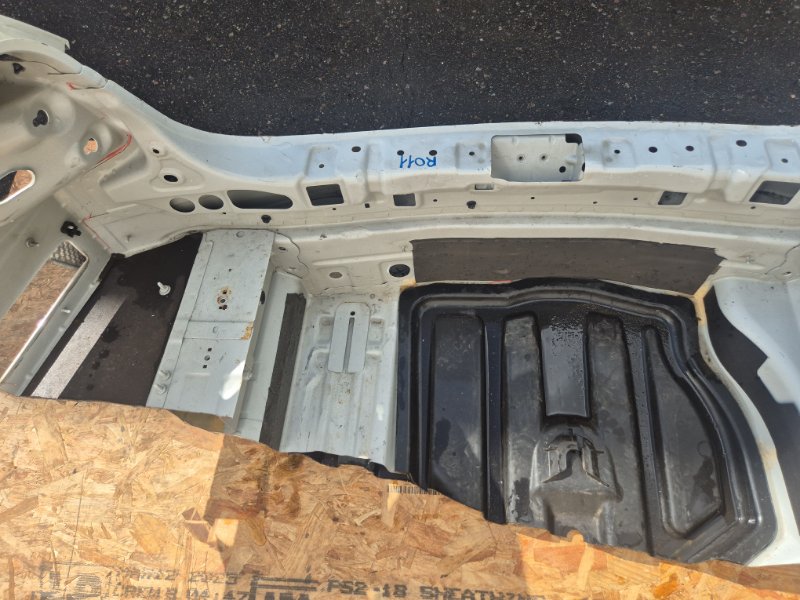 Задняя панель E-Class 2010 C207 642.836