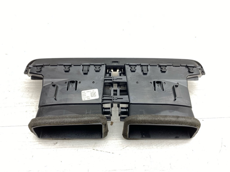 Дефлектор центральный XF 2016 X260 306PS