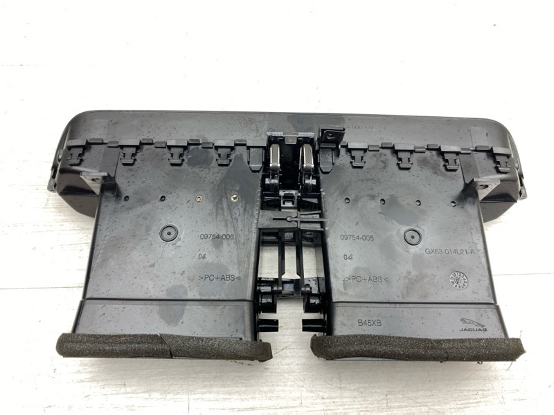 Дефлектор центральный XF 2016 X260 306PS