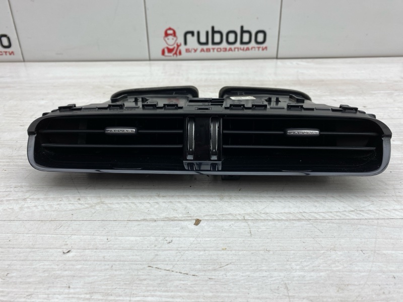 Дефлектор центральный XF 2016 X260 306PS