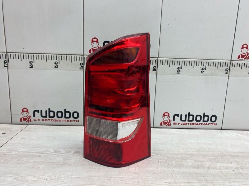 Фонарь правый Mercedes-Benz Vito 2015 W447 622.951 A4478201264 контрактная
