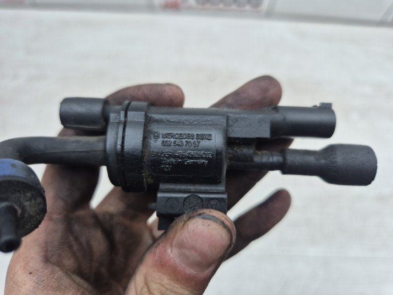 Клапан электромагнитный Mercedes-Benz GL X164 273.963 Клапан электромагнитный Mercedes-Benz GL X164 273.963