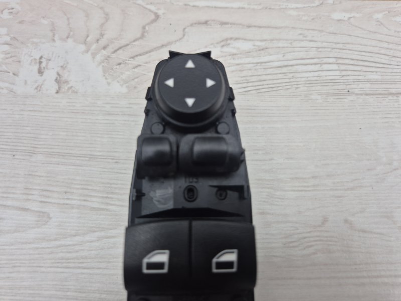 Блок управления стеклоподъемниками BMW X5 F15 N63B44B