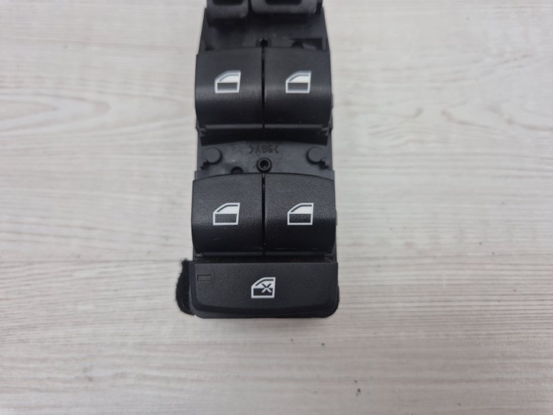 Блок управления стеклоподъемниками X5 2013 F15 N63B44B