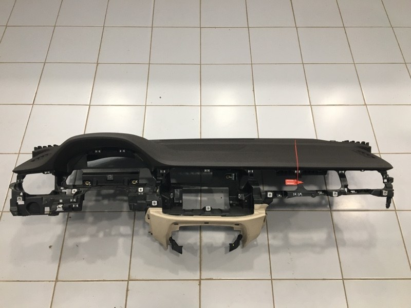Торпедо Audi Q7 4M (б/у) Торпедо Audi Q7 4M (б/у)