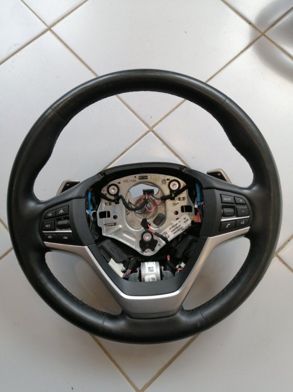 Руль Bmw X3 F25 2010 (б/у) Руль Bmw X3 F25 2010 (б/у)