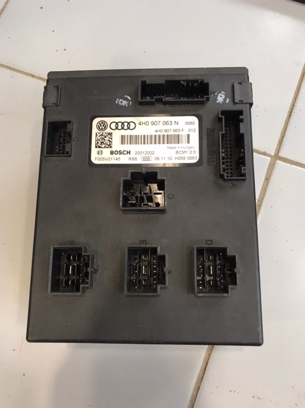 Блок bcm Audi A6 4G (б/у) Блок bcm Audi A6 4G (б/у)