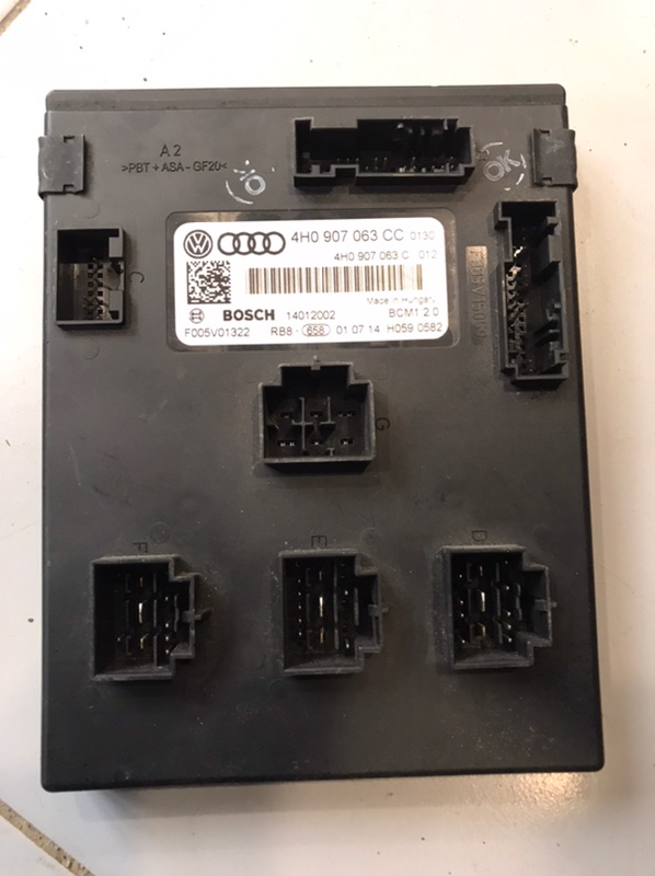 Блок bcm Audi A6 4G (б/у) Блок bcm Audi A6 4G (б/у)