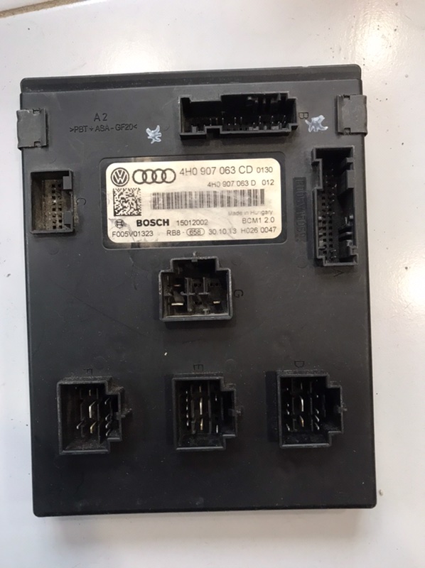 Блок bcm Audi A6 4G (б/у) Блок bcm Audi A6 4G (б/у)