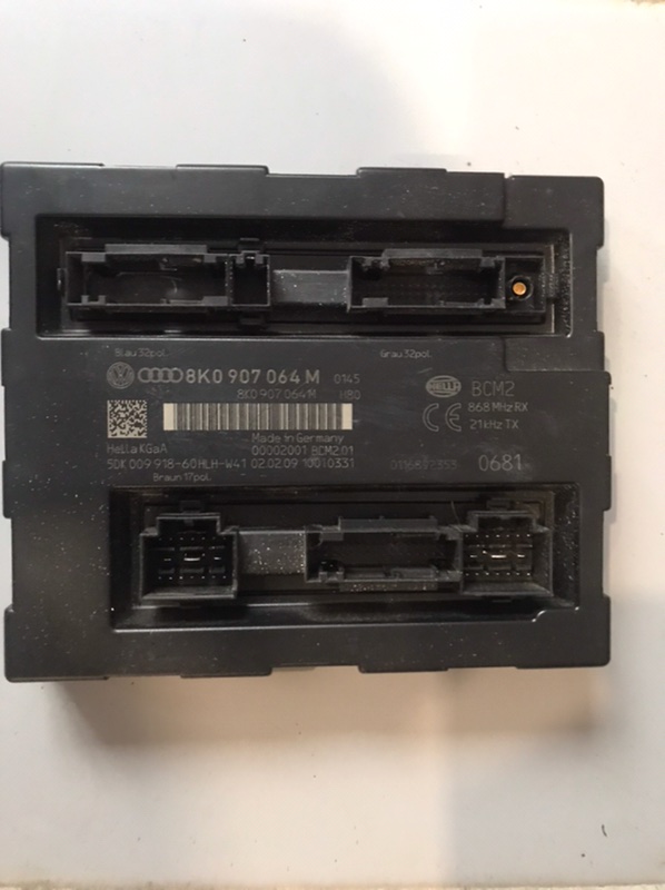 Блок bcm Audi A4 8K (б/у) Блок bcm Audi A4 8K (б/у)