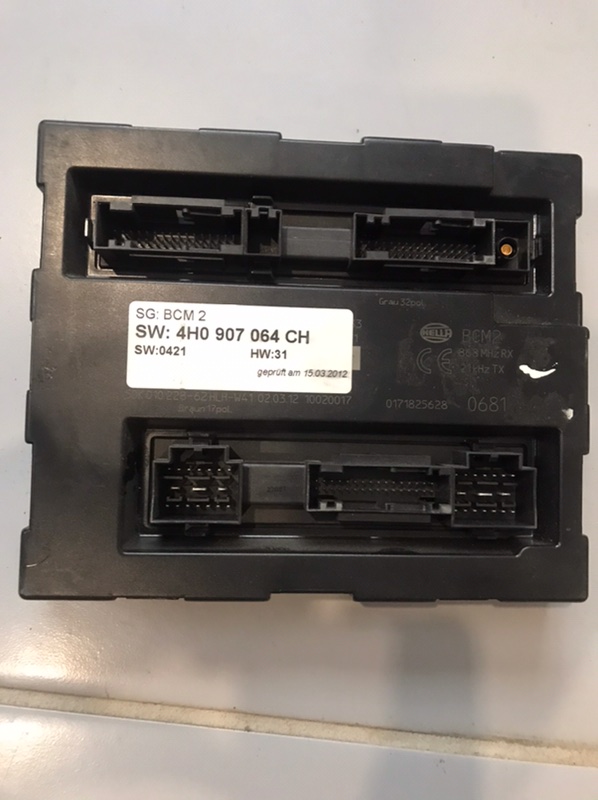 Блок bcm Audi A6 4G (б/у) Блок bcm Audi A6 4G (б/у)