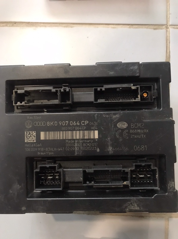 Блок bcm Audi A4 8K (б/у) Блок bcm Audi A4 8K (б/у)