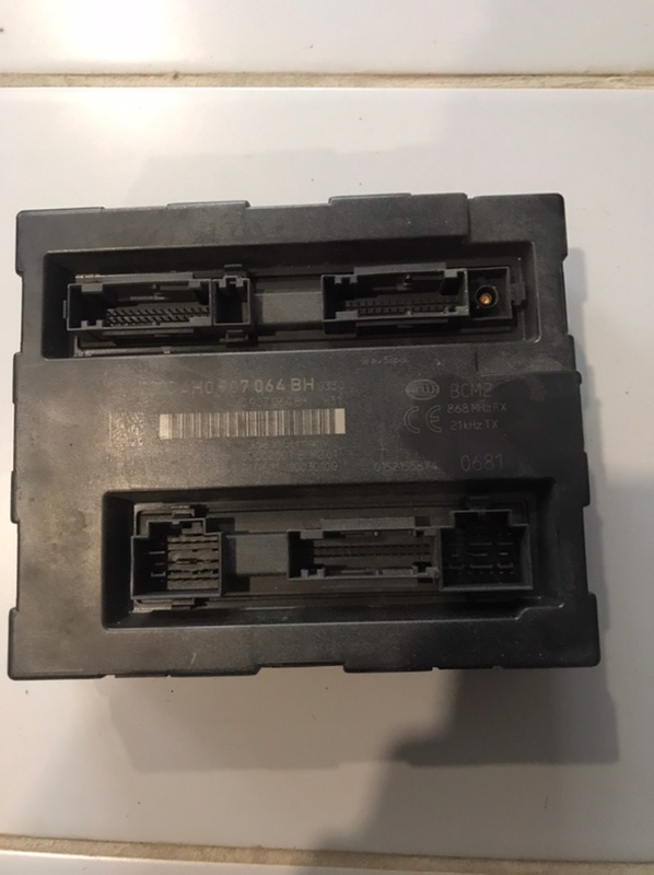 Блок bcm Audi A6 4G (б/у) Блок bcm Audi A6 4G (б/у)