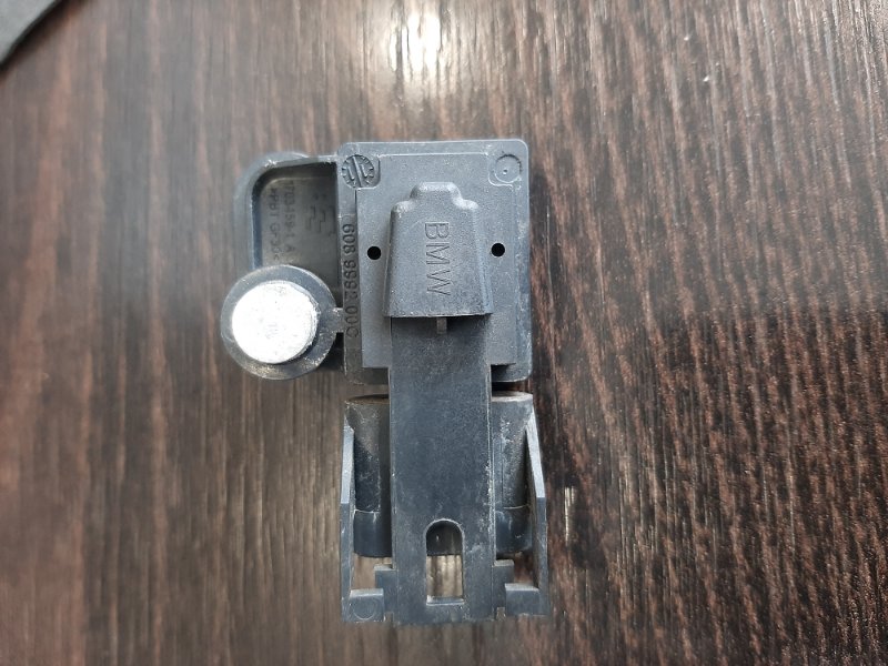 Датчик удара 5-Series 2009-2017 F10 2.0D N47D20C Датчик удара 5-Series 2009-2017 F10 2.0D N47D20C