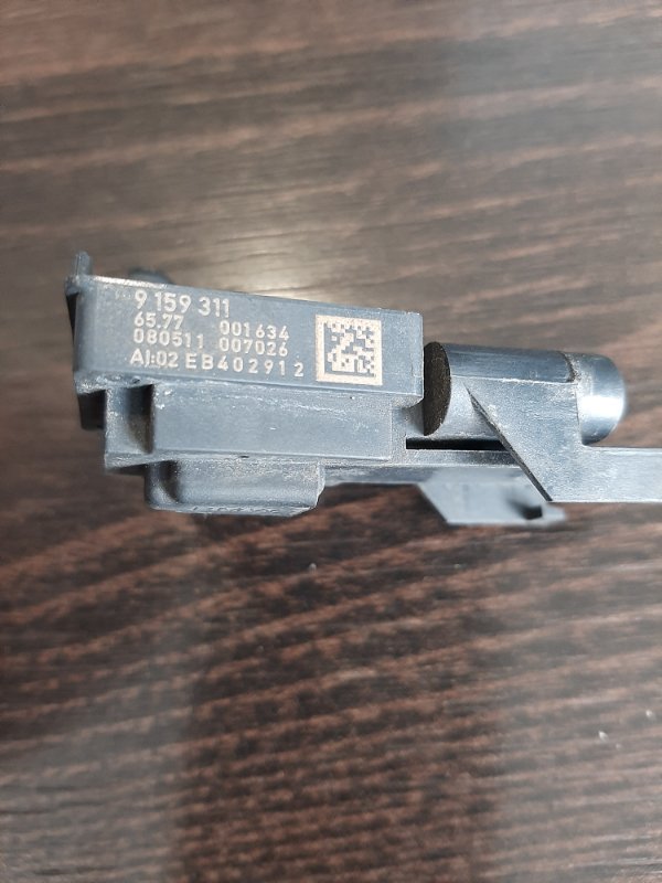 Датчик удара BMW 5-Series F10 2.0D N47D20C Датчик удара BMW 5-Series F10 2.0D N47D20C