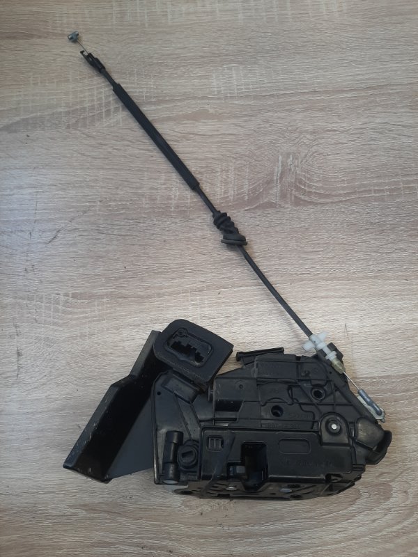 Замок двери задний левый Yeti 2009-2018 5L