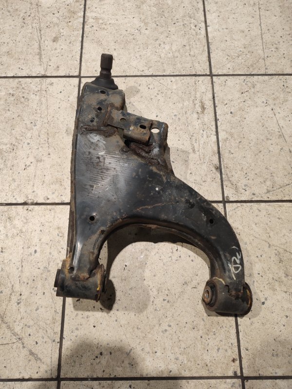 Рычаг задний правый Nissan Patrol 2010-2019 Y62 551A01LA0B контрактная