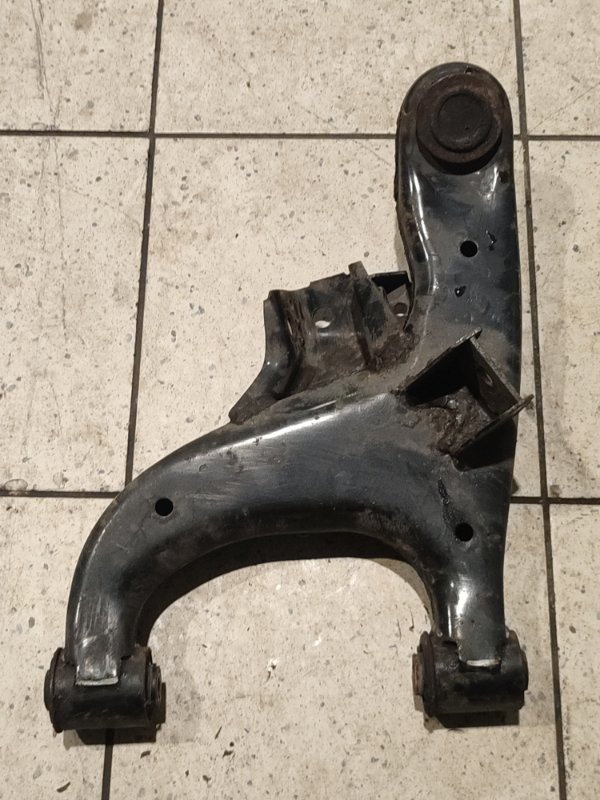 Рычаг задний правый Nissan Patrol Y62