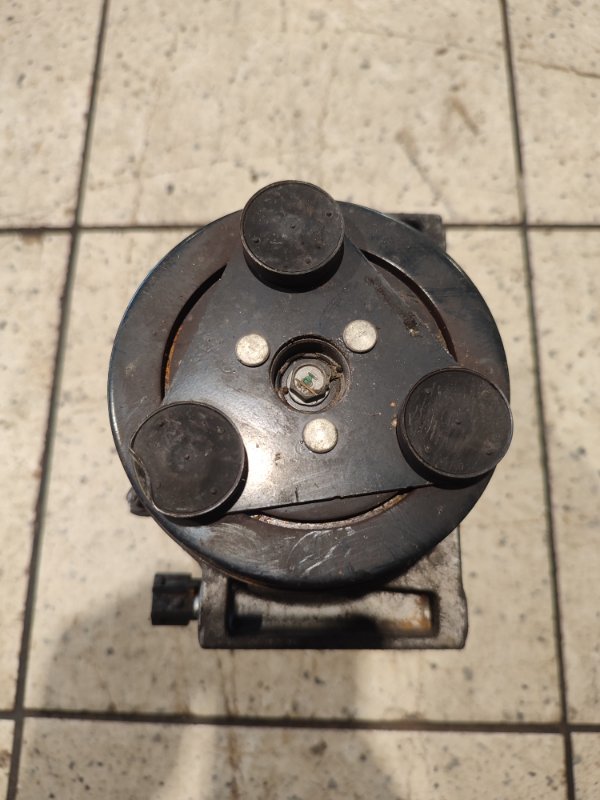 Компрессор кондиционера Patrol 2010-2019 Y62 Компрессор кондиционера Patrol 2010-2019 Y62