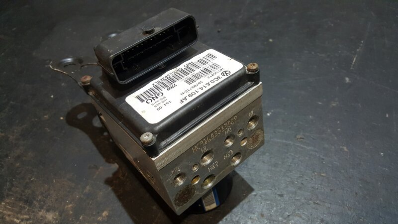 Блок abs Passat CC 2010 2.0 TFSI