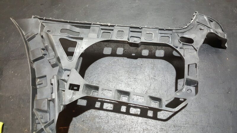 Кронштейн бампера задний левый Passat CC 2010 2.0 TFSI