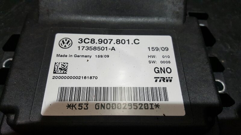 Блок управления стояночным тормозом VOLKSWAGEN Passat CC 2.0 TFSI