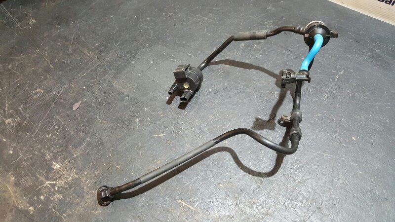 Клапан вентиляции топливного бака Passat CC 2010 2.0 TFSI