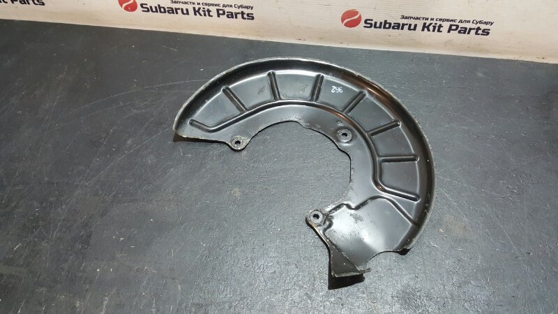 Пыльник тормозного диска правый VOLKSWAGEN Passat CC 2010 2.0 TFSI 1K0615312F Б/У