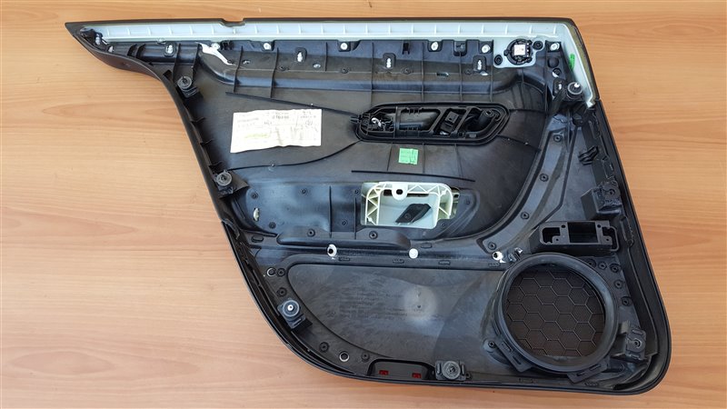 Дверная карта задняя правая Passat CC 2010 2.0 TFSI