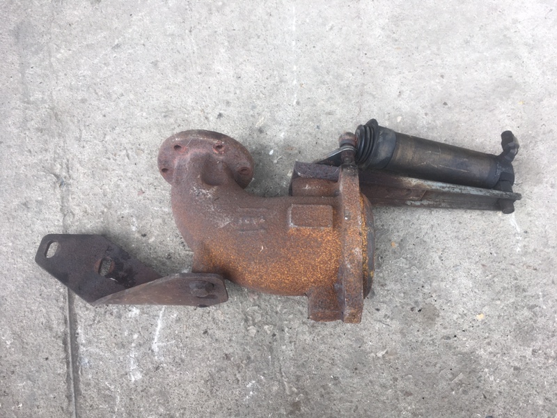 Клапан Renault Midlum (б/у) Клапан Renault Midlum (б/у)