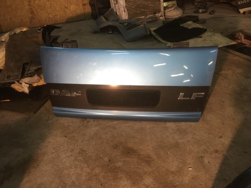 Капот Daf Lf 45 2005 (б/у) Капот Daf Lf 45 2005 (б/у)