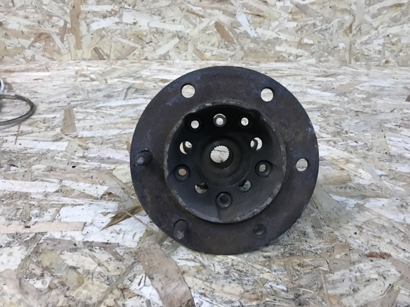 Ступица Ford Transit (б/у) Ступица Ford Transit (б/у)