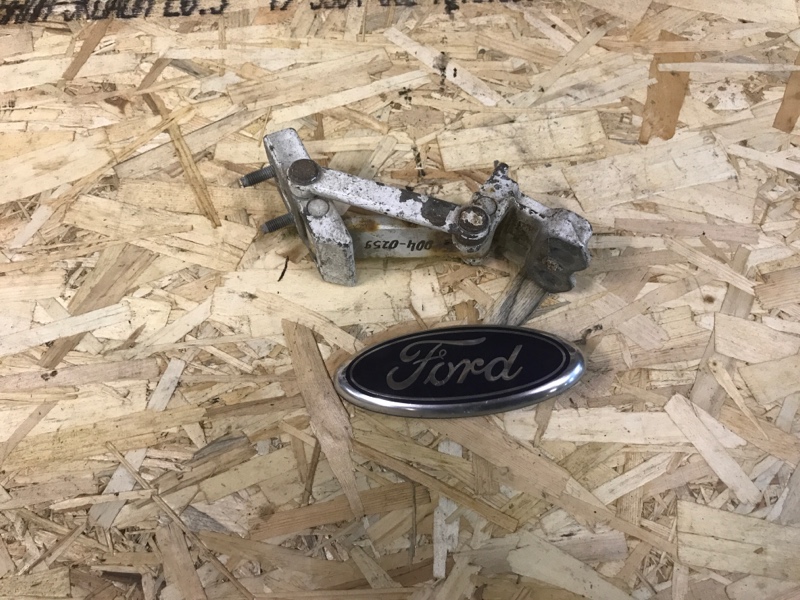 Петля двери Ford Transit 2000/2014 задняя левая (б/у)