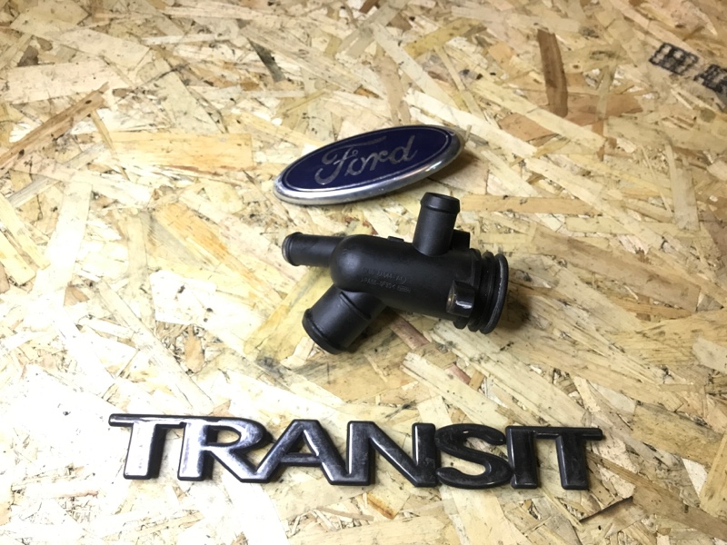 Фланец системы охлаждения Ford Transit 2.2 2006/2014 (б/у)