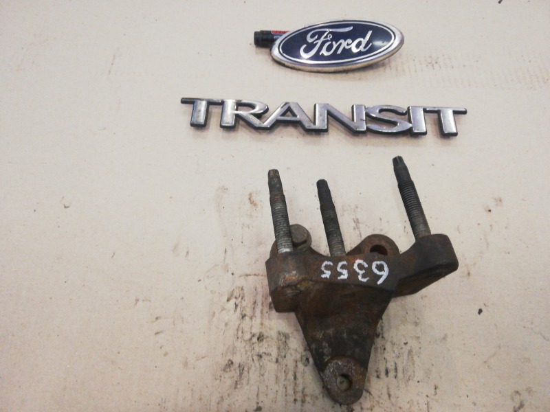 Кронштейн двигателя Ford Transit TT9 2006/2014 правый (б/у)