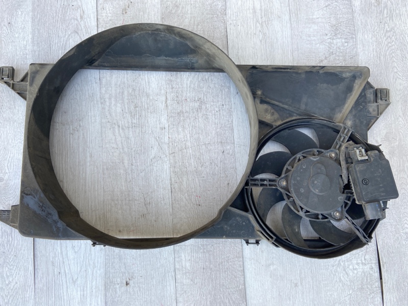 Вентилятор радиатора Ford Transit TT9 2.2 155 Л.С 2013 (б/у)