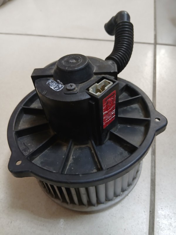 Мотор отопителя салона HYUNDAI HD65/HD72/HD78 (б/у)