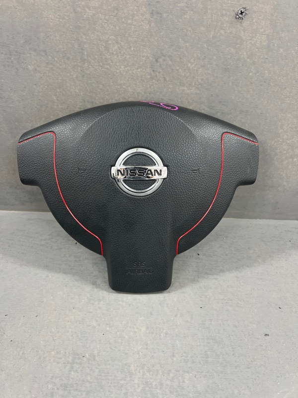 Airbag водительский Nissan Dualis NJ10 MR20DE 2008 (б/у)