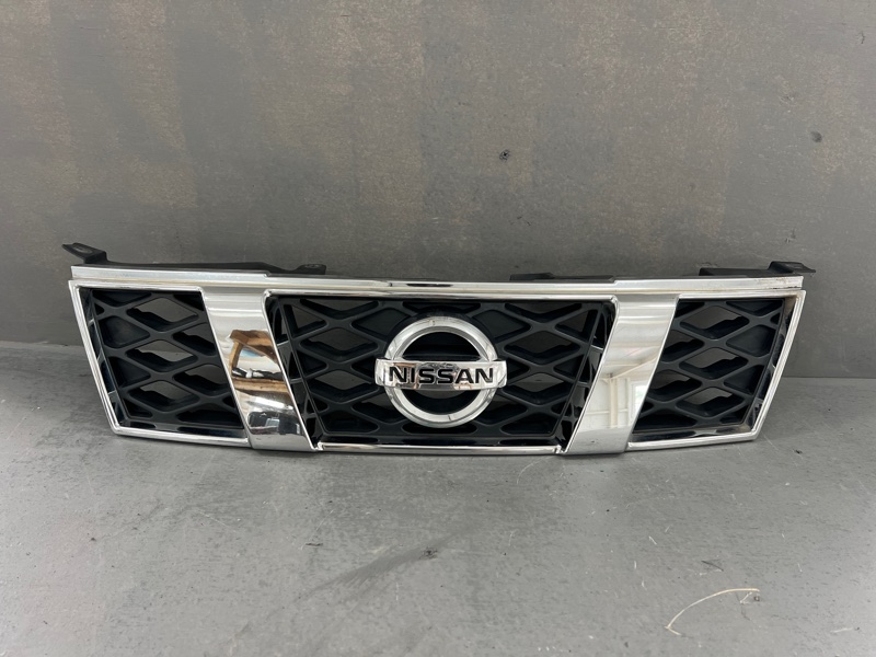 Решетка радиатора Nissan X-Trail DNT31 M9R 2008 (б/у)