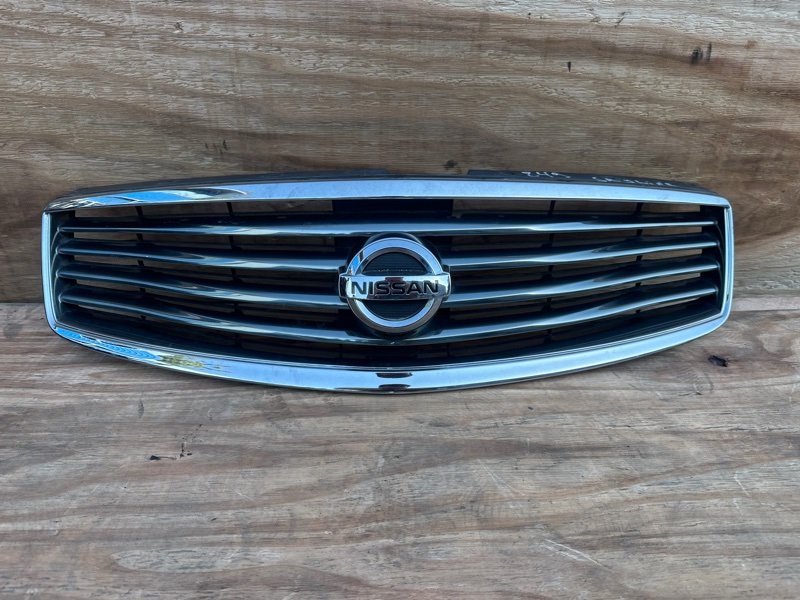 Решетка радиатора Nissan INFINITI EX37 J50 VQ37VHR 2010 (б/у)