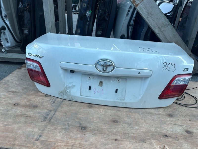Крышка багажника Toyota Camry ACV40 2AZFE 2007 (б/у)