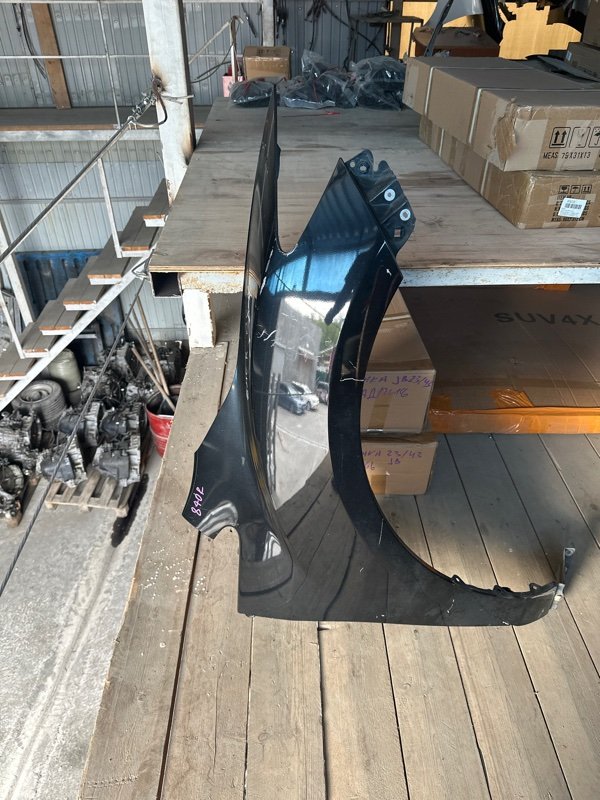 Крыло Mazda Cx7 ER3P L3VDT 2007 переднее правое (б/у) Крыло Mazda Cx7 ER3P L3VDT 2007 переднее правое (б/у)