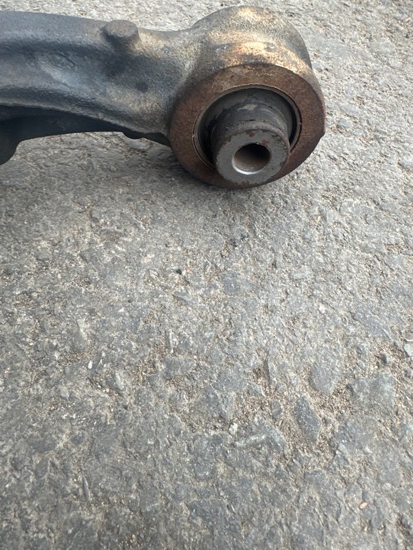 Рычаг Honda ACCORD CW2 K24A 2010 передний левый (б/у) Рычаг Honda ACCORD CW2 K24A 2010 передний левый (б/у)