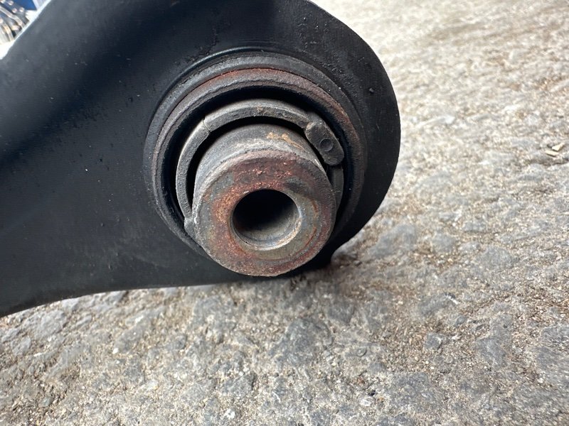 Рычаг Honda ACCORD CW2 K24A 2010 передний правый (б/у) Рычаг Honda ACCORD CW2 K24A 2010 передний правый (б/у)